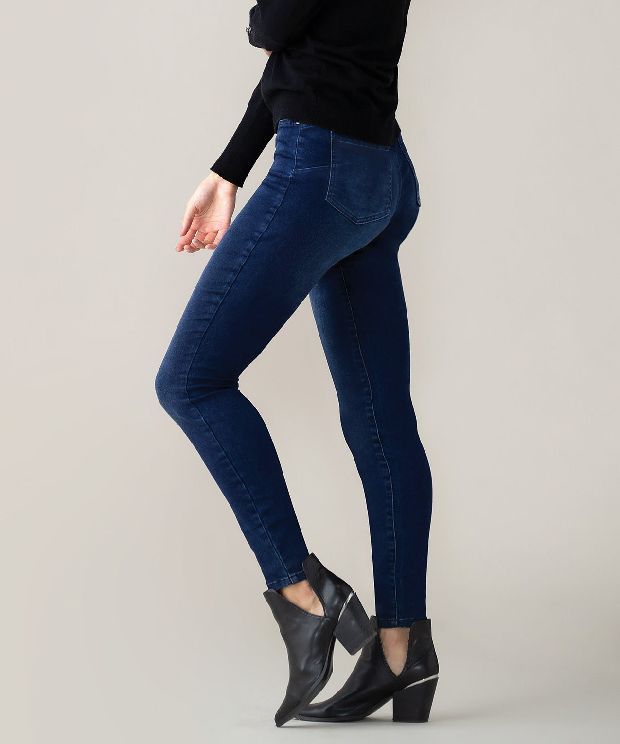 Buy Washed Capri Jeggings with Scoop Pockets Online at Best Prices