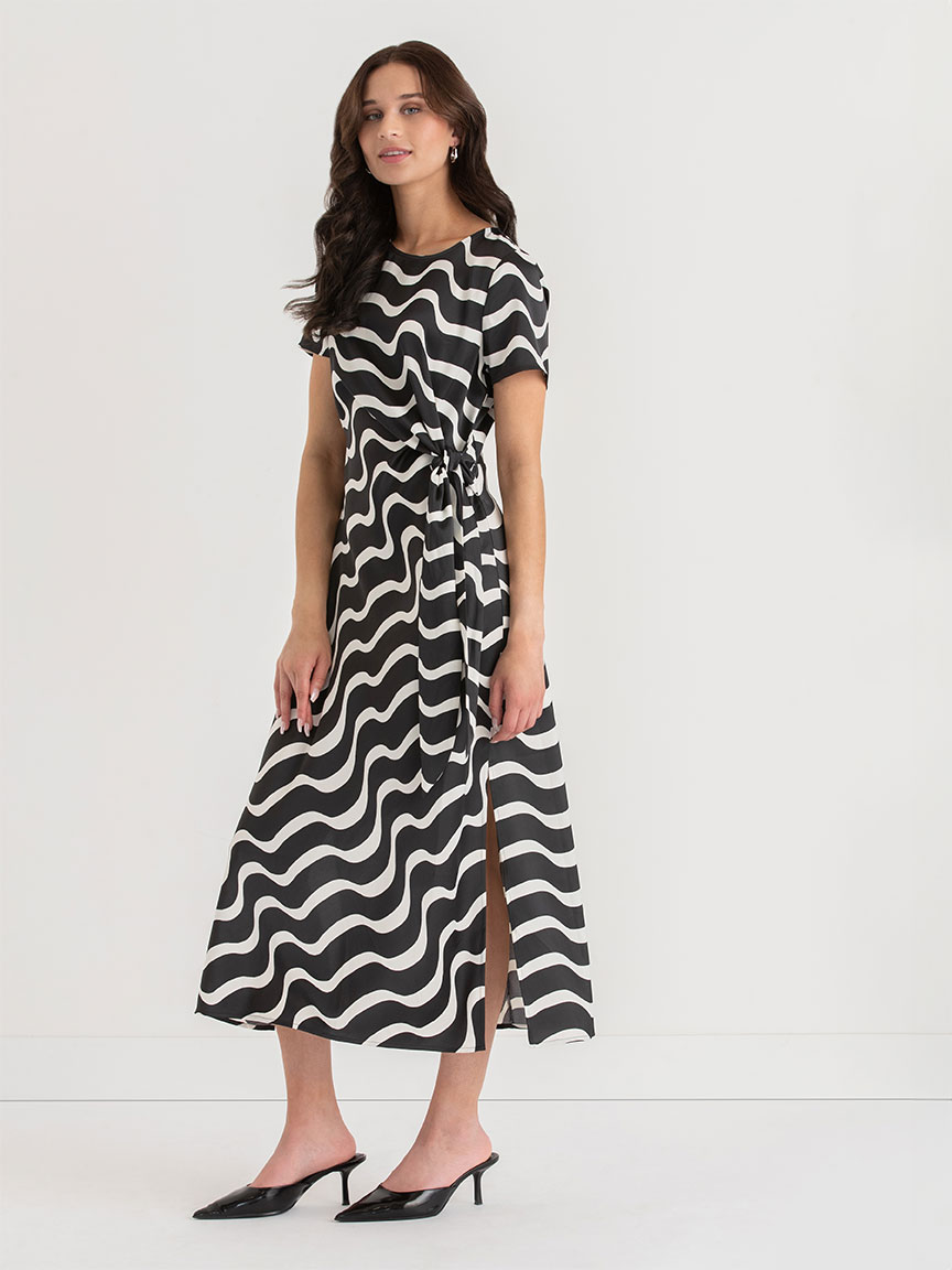 Short Sleeve Twisted Tie Front Maxi Dress